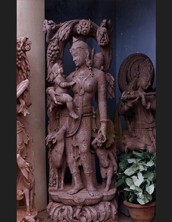 Graceful dancing lady sculpture with classical Indian dance mudra and serene expression